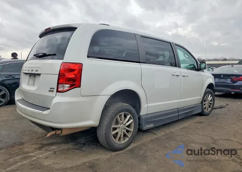 2018 Dodge Grand Caravan Sxt z USA, uszkodzony, nr VIN 2C4RDGCG5JR248748